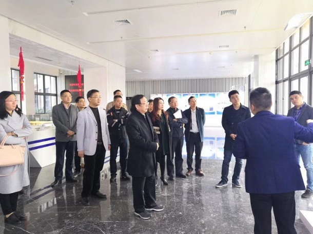 厦门稀土材料研究所党支部同志介 绍稀土所概况(尺寸已改).jpg